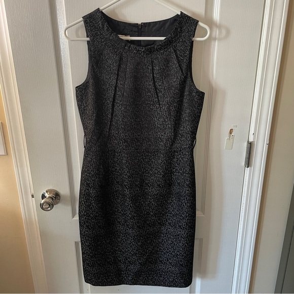 Evan Picone Dresses & Skirts - Evan Picone Black Textured Mini‎ Dress